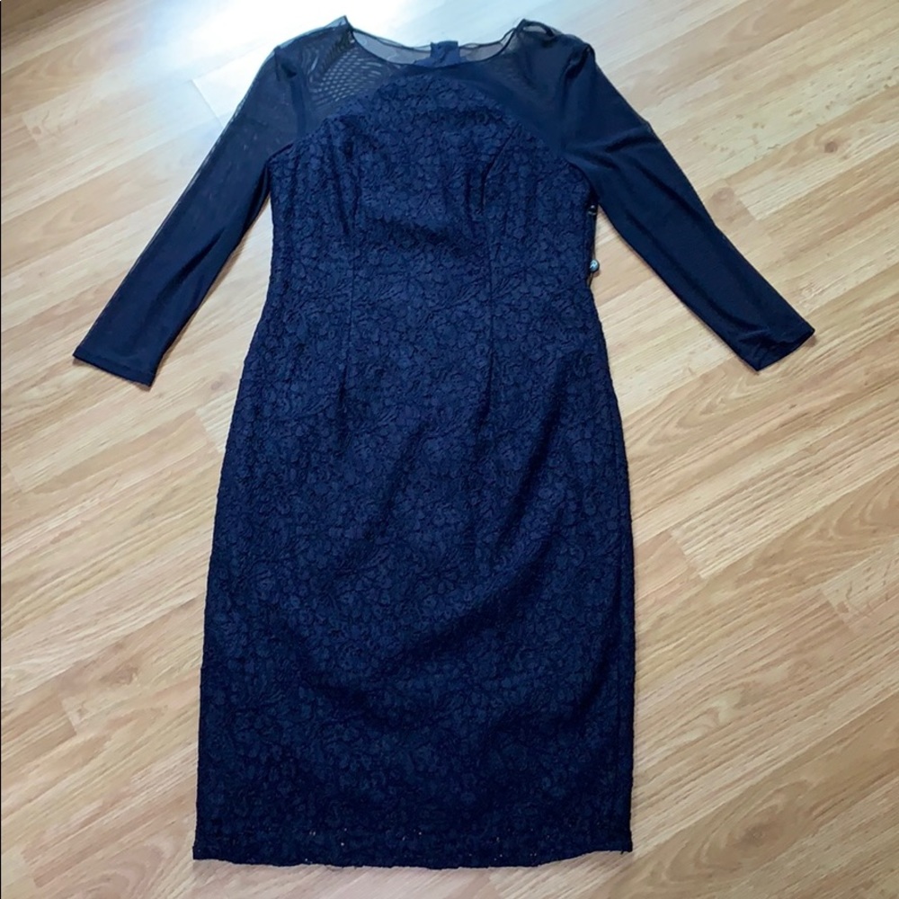 NWT Adrianna Papell Navy Lace Dress size 4
